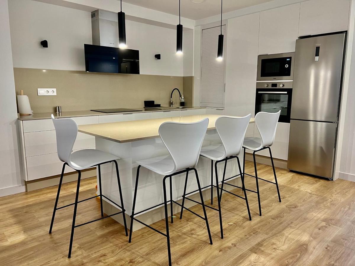 Piso Exclusivo En Vigo Centrico, Negocios, Confort Luaran gambar