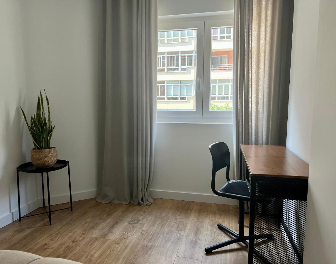 Piso Exclusivo En Vigo Centrico, Negocios, Confort Luaran gambar